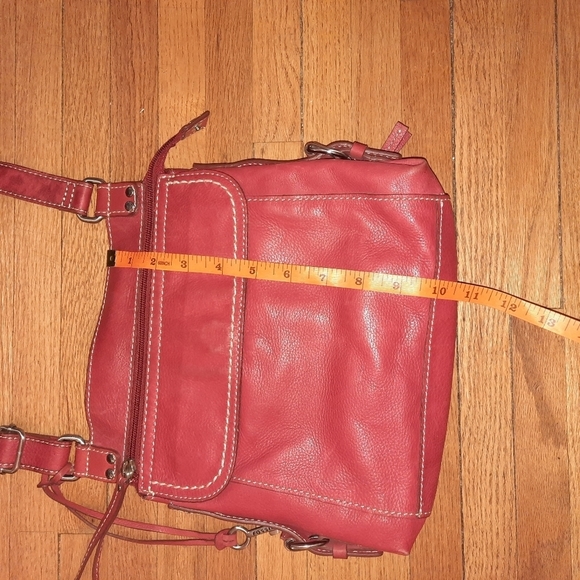 Fossil Red Crossbody Bag Purse - Excellent Used Condition. - Picture 8 of 8